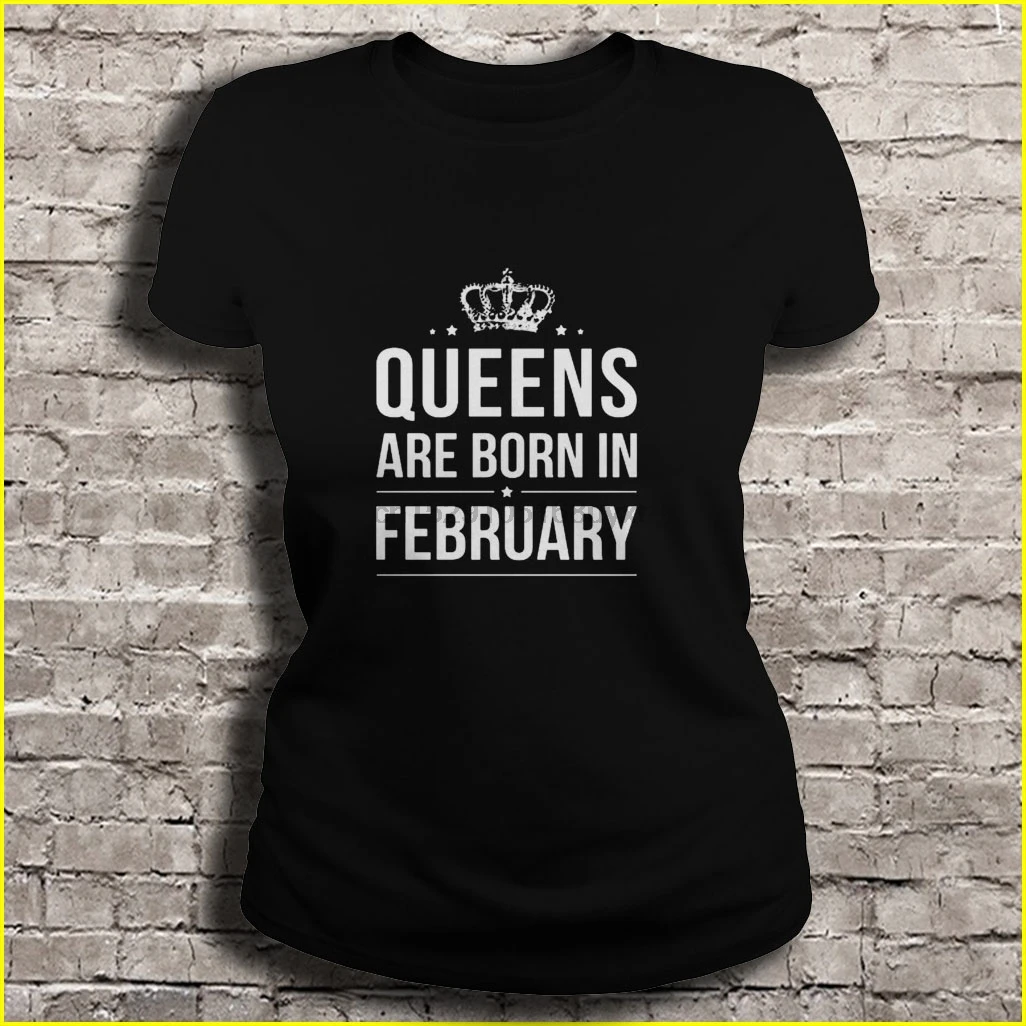 Мужская футболка Queens are born in FEV женская футболка| |