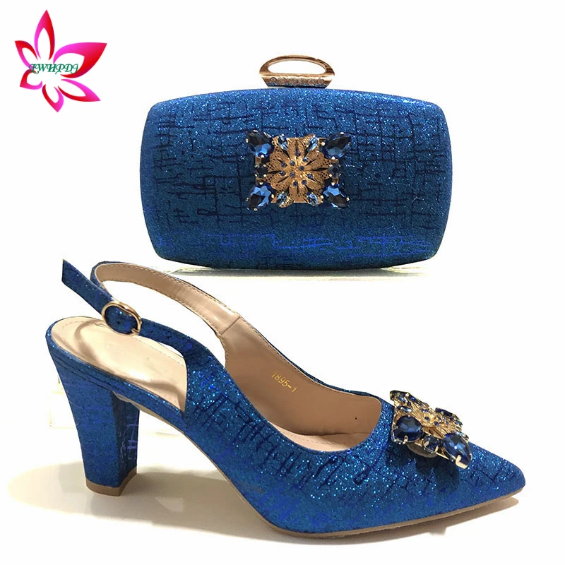 

Зрелые африканские Женские королевские свадебные туфли и сумка, подходящие к сияющим кристаллам в Королевском африканском стиле