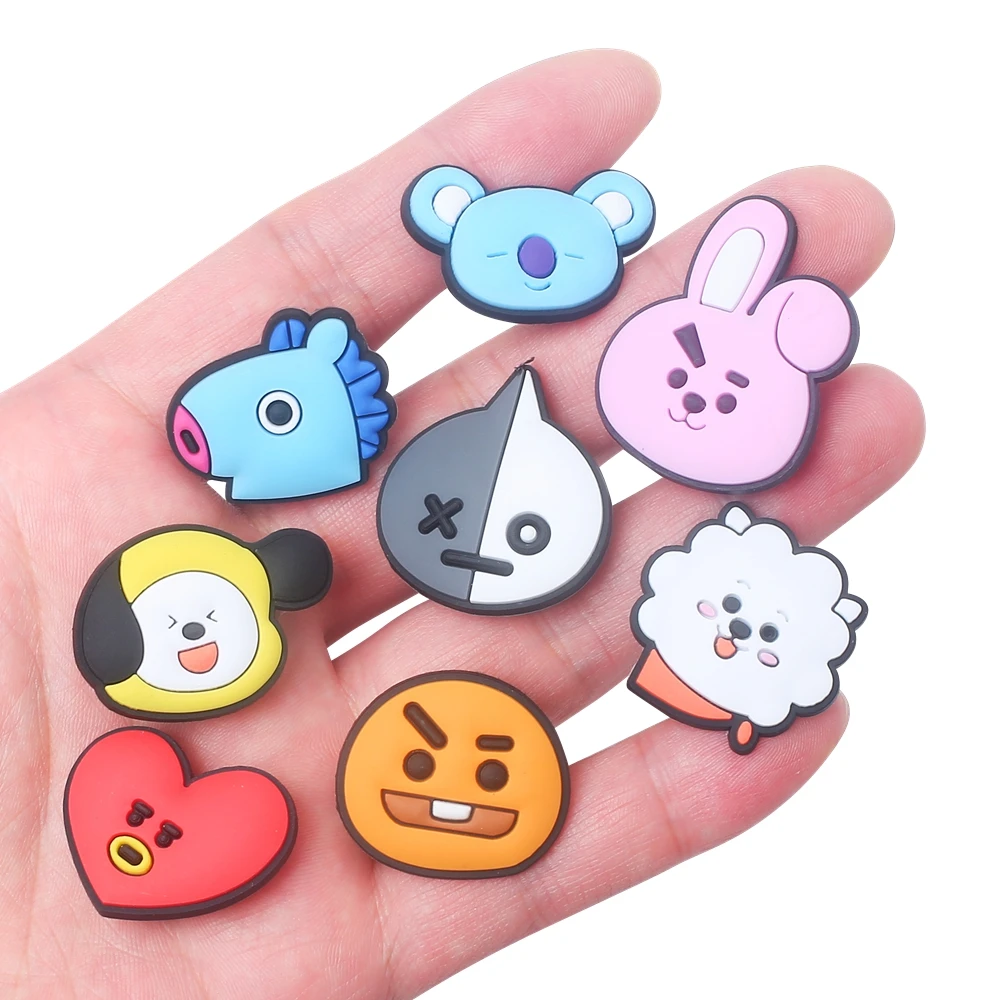 

Novelty Single Sale 1pc PVC Game Shoe Charms Accessories Shoe Decoration for Croc JIBZ/ Wristbands Kids Party Xmas Hot Sale