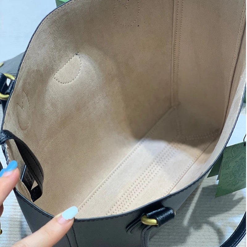 

Women's Handbags
