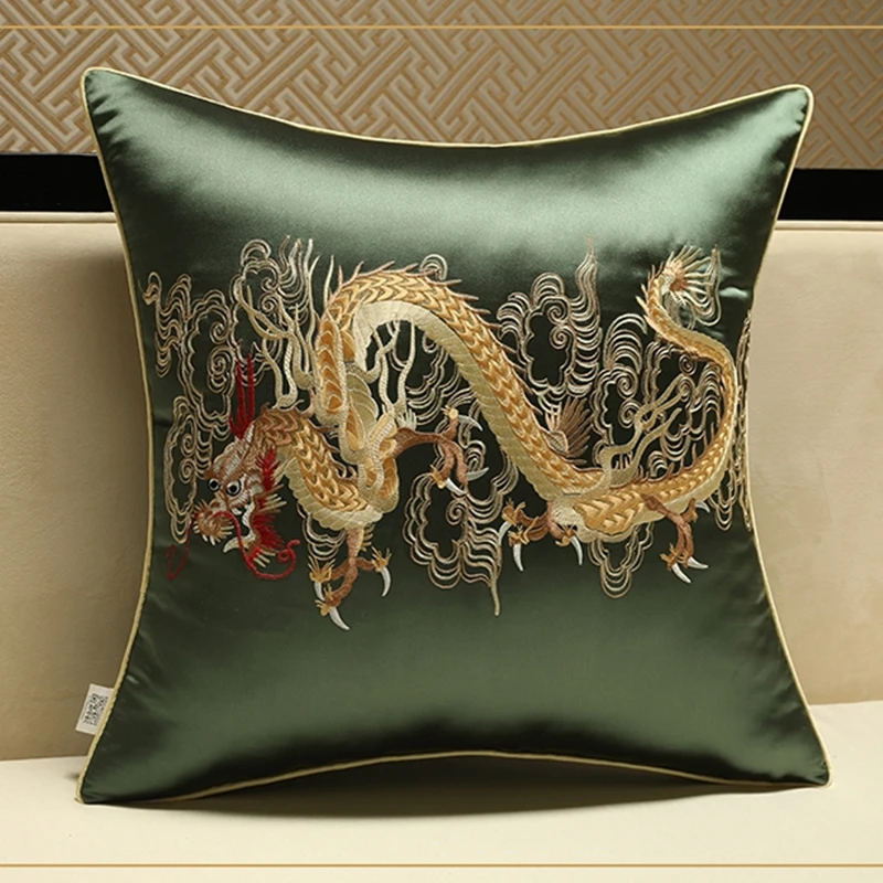 Подушка с китайским драконом на спине роскошная тонкой вышивкой для