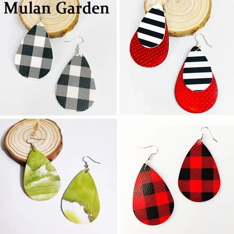 Рождественские красные и белые решетчатые серьги M & G в виде зебры из