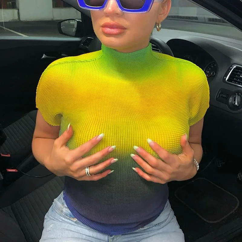 

Женская короткая футболка с градиентным принтом, летняя Облегающая водолазка с коротким рукавом, Модный повседневный кроп-топ, женские фут...