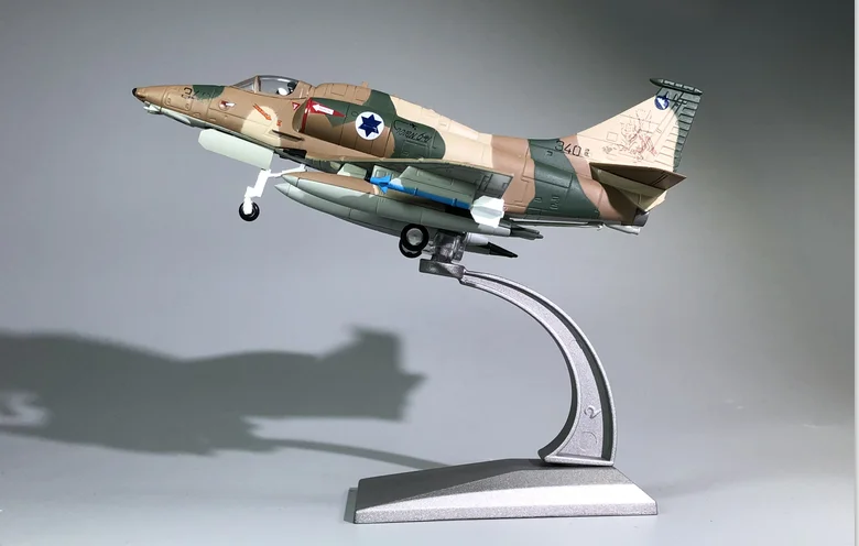 Модель WLTK из Израиля IAF A-4M Skyhawk Fighter 1/72 литые под давлением |