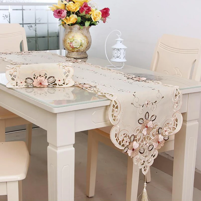 Camino de mesa bordado clásico, mantel Vintage Floral de encaje con borlas, mantel de mesa para fiesta en casa, Decoración de mesa de boda