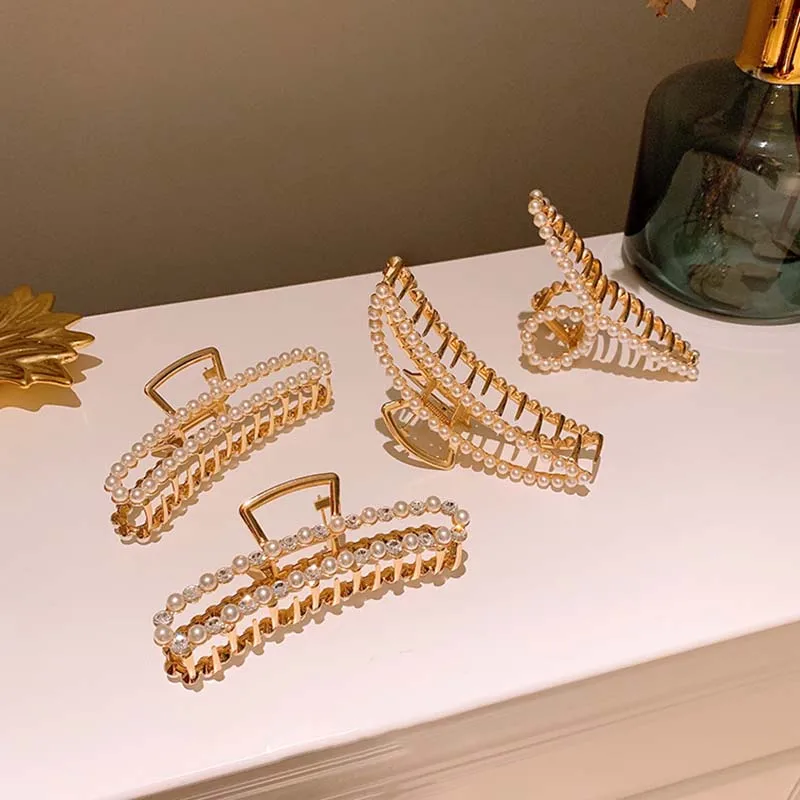 

For Girl Women Nice Gift Korean Style Crab Claws Clam Metal Pearl Hairpin Fashion Hair Accessories 1Pcs Bath Hair Clips