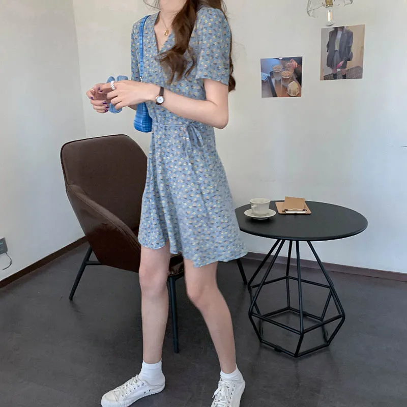 

Blue French Style Small Floral Dress Women's Summer New Waist Belt Tight Waist Slimming Retro V-neck A- line Dress