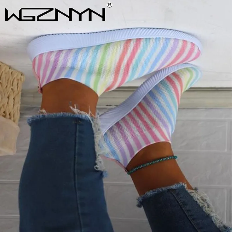 

New Autumn Leisure Sports Socks Shoes Breathable Cloth Shoes Soft Sole Flying Knit Upper, Flat Heel Large Size 43 Women Shoes