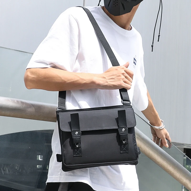 

2020 New metropolitan Crossbody Bags for Men Slim Water Repellent Messengers Bag Business Casual Shoulder Bags Short Trip