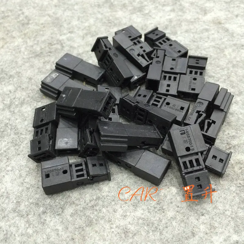 Применимо к автомобильному штепсельному разъему с защитой от поломки