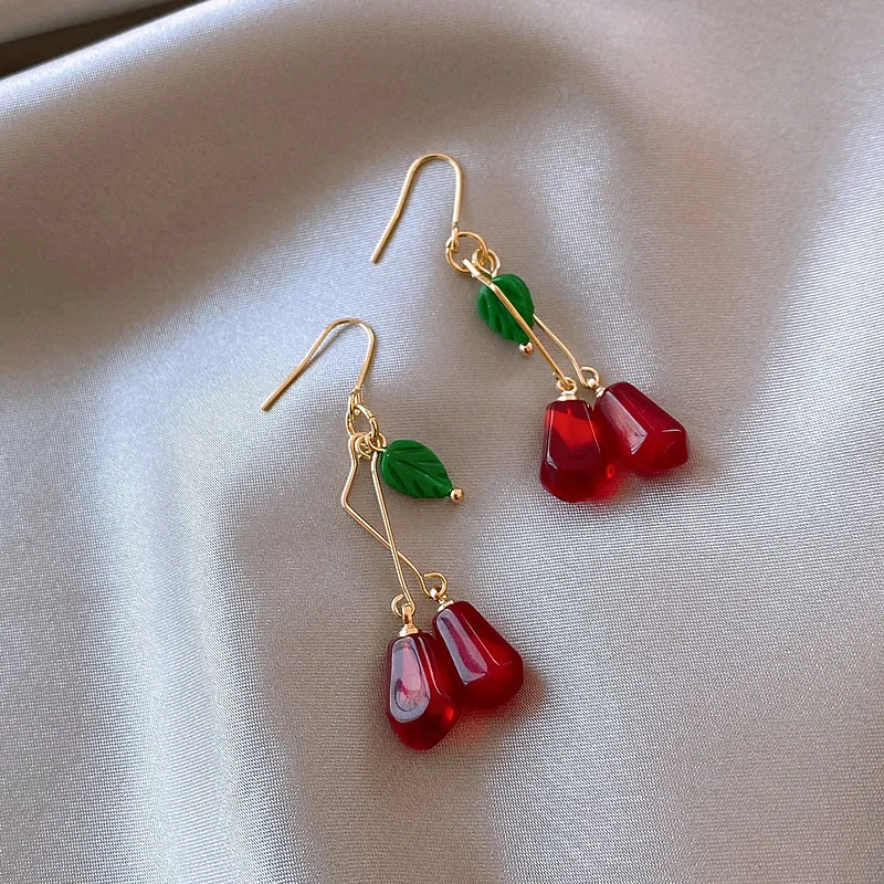 

Свежие и милые детские серьги из граната, новинка 2021, Женская нишевая модель, чувство личности, длинные модные украшения