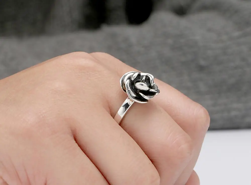 Outdoor Personal Self defense Rose Ring for women with Spike Anti-wolf Protect yourself Metal Barbed Broken Window | Украшения и