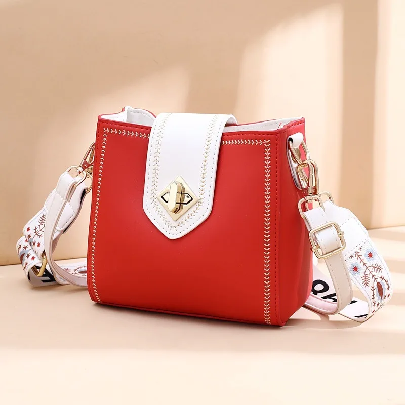 

Vintage women Bucket shoulder Commuter bag fashion Mini leather handbags luxury handbags women shoulder bags designer PU purse