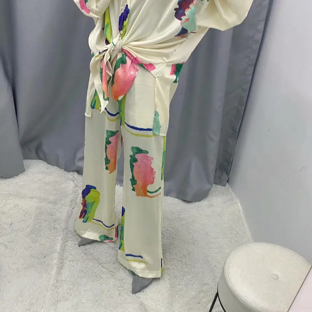 Женский комплект из 2 предметов блузка с длинным рукавом и разноцветным принтом