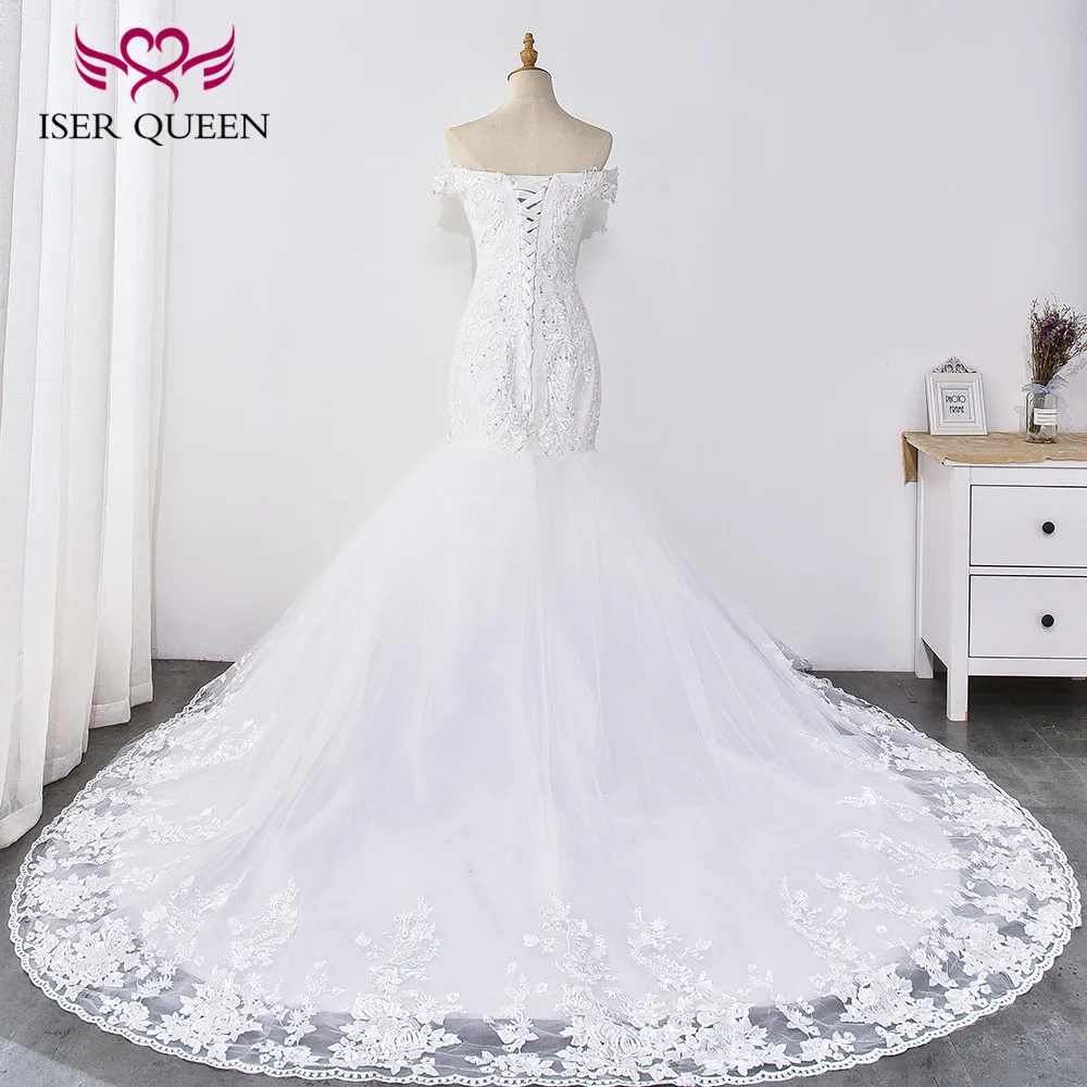 С рукавами-крылышками расшитая блестками и Русалка отделка бисером свадебное