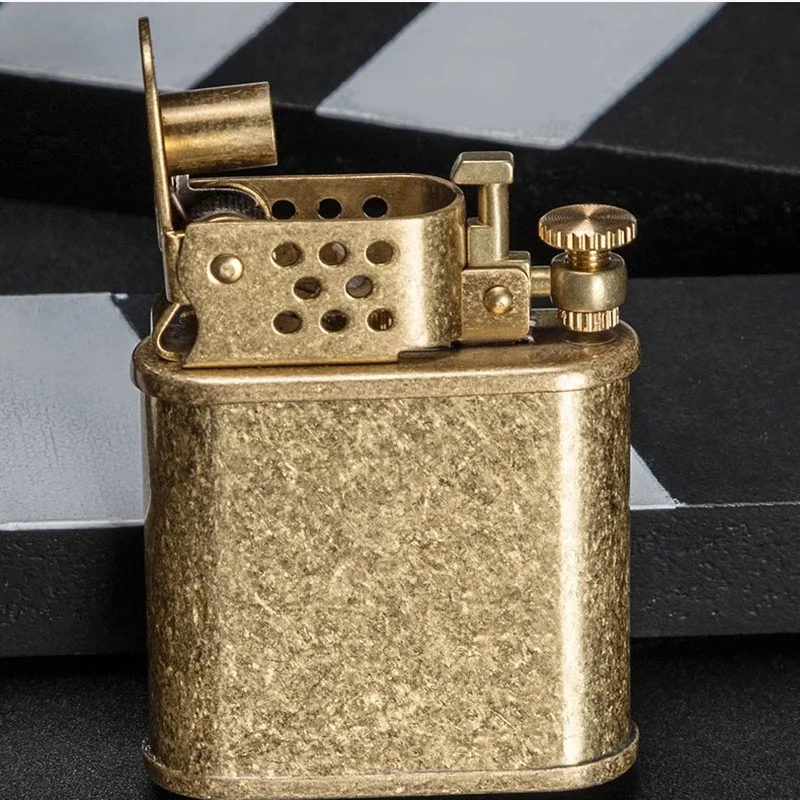 

Brass Kerosene Windproof Lighter Personality Retro Unlock Automatic Bounce Lighter Smoking Accessories Good Gift To Friend