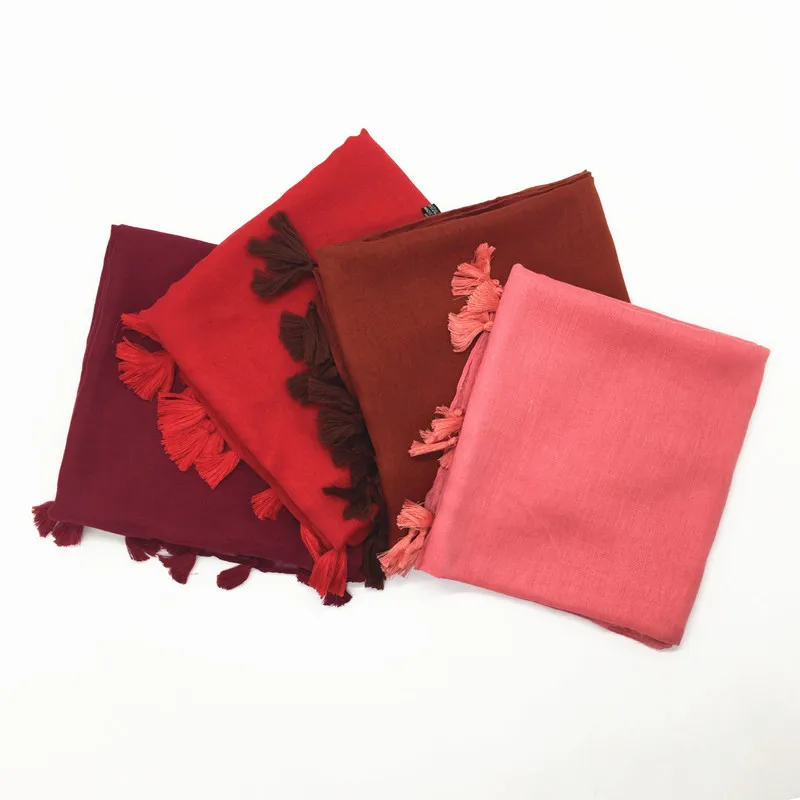 

10 шт./лот, лидер продаж, простые хиджабы с бахромой, вискоза, Женская однотонная шаль, большой головной платок, шарф с бахромой, дизайнерские ...