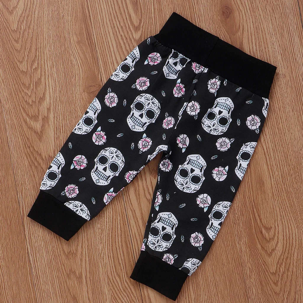 Свитер с длинными рукавами и капюшоном принтом черепа для маленьких мальчиков