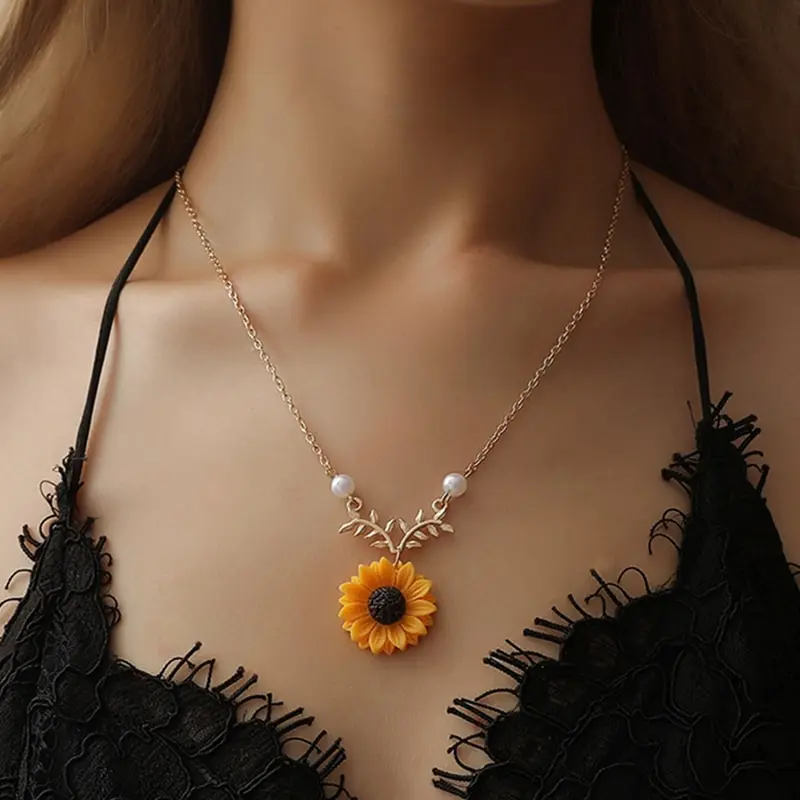 

New Cute Sunflower Leaf Branch Pendant Clavicle Necklace For Gifts Women Jewelry Birthday Gift Boho Style Accessories Jewelry