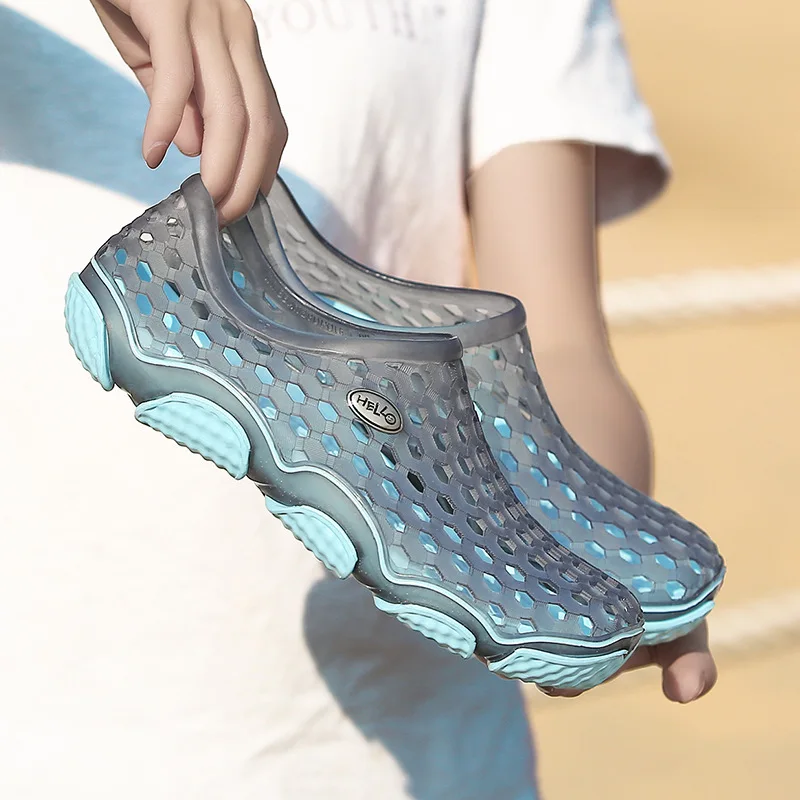 

YMT2021 new lovers beach slippers beach jelly shoes camouflage sandals hole shoes