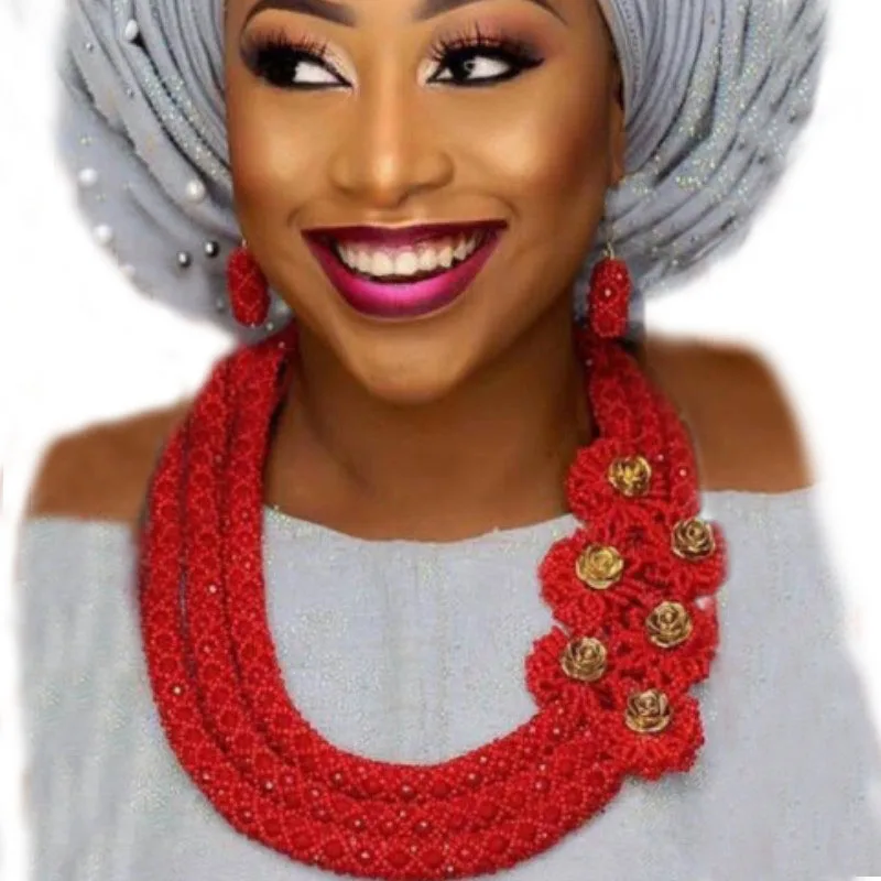 Комплект из колье и серёг с золотом кораллом|Ювелирные наборы| |