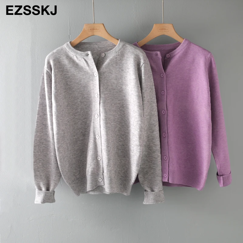 

Кардиган женский короткий кашемировый, повседневный свободный трикотажный кардиган с круглым вырезом, на пуговицах, верхняя одежда, Базова...