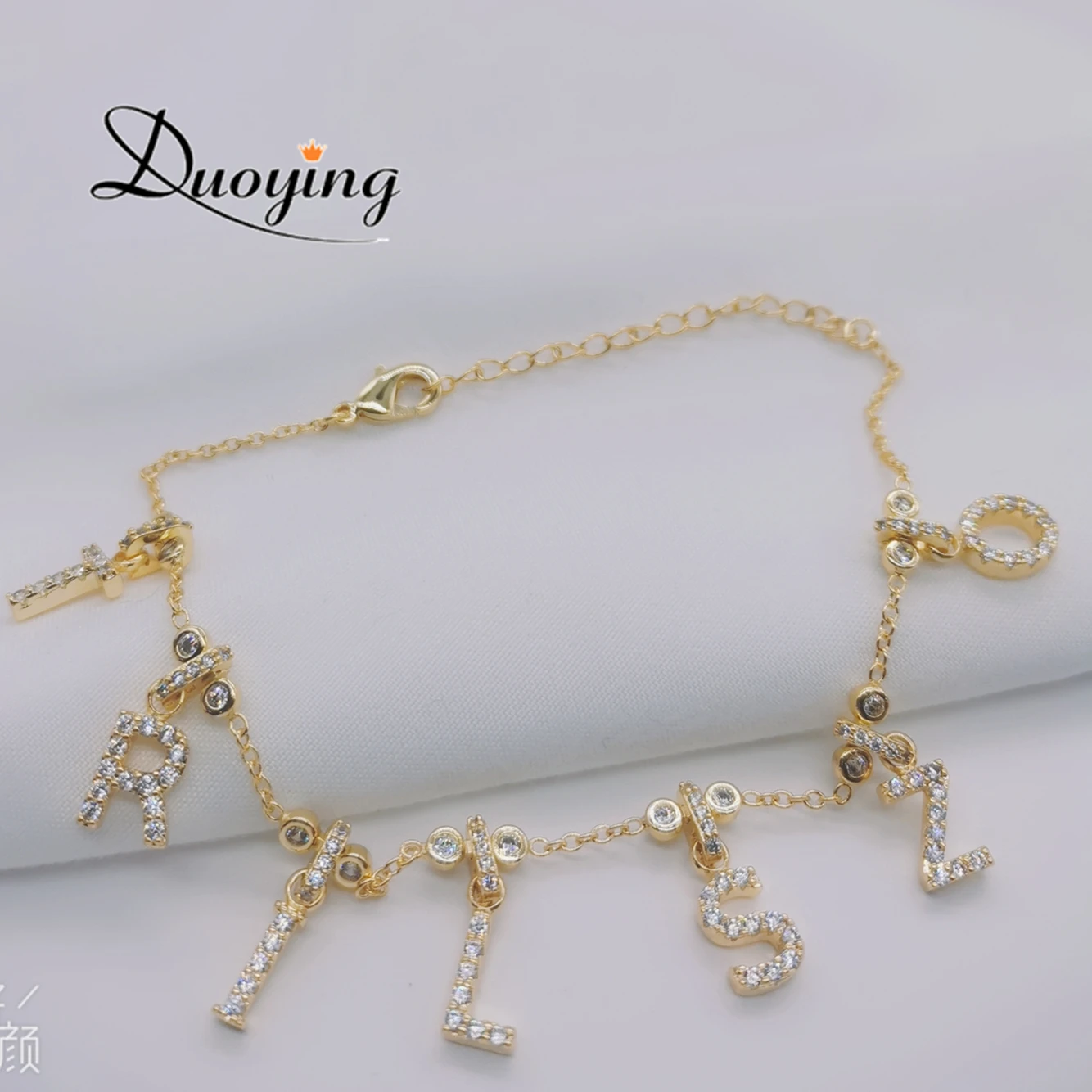 Duoying Custom 9 мм циркониевые буквы имя персонализированные T-образные пряжки