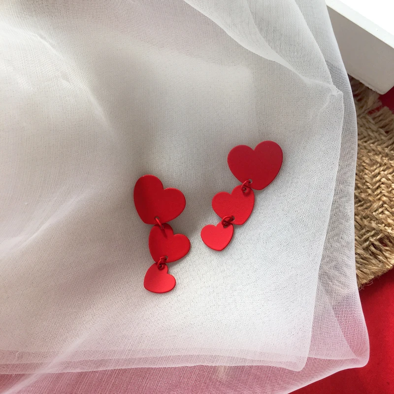 S925 иглы милые корейские серьги красивый дизайн теплые три красные сердца Висячие