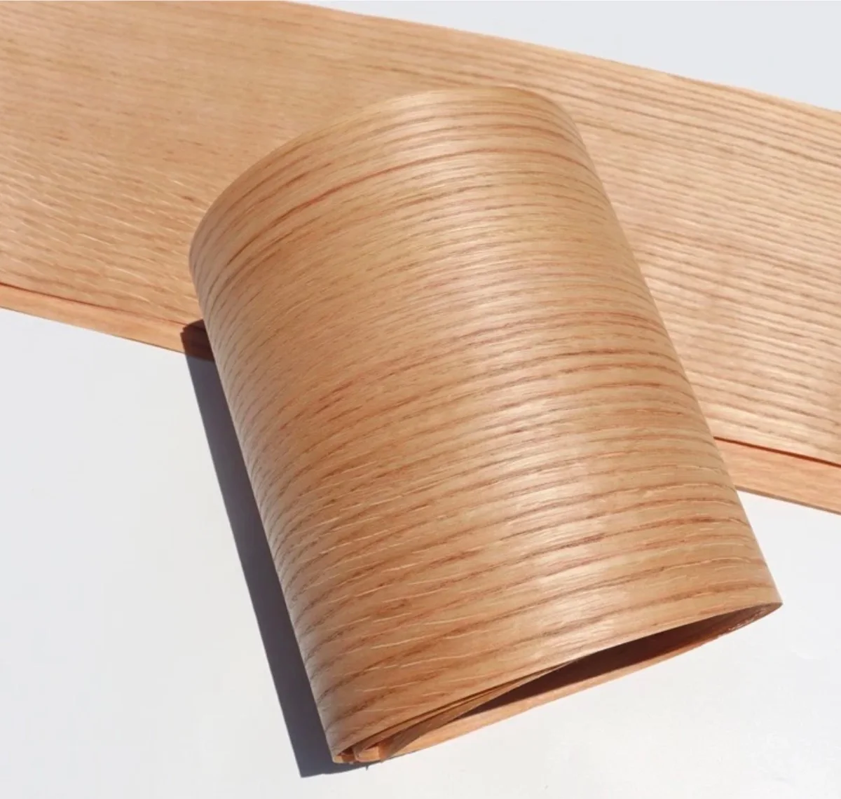 

2Pieces/Lot Length:2.5Meters Width:18mm Natural Red Oak Straight-grain Oak Bark Wood Veneer