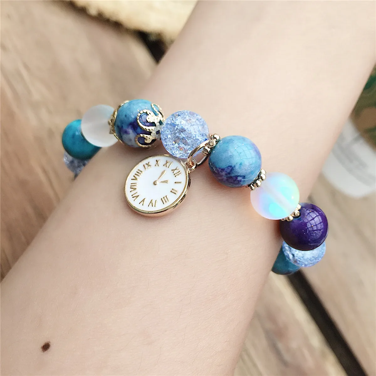 

Natural Stone Frosted Crystal Multi-element Rhinestone Ball Clock Cartoon Small Animal Pendant Beaded Bracelet Charm Bracelet