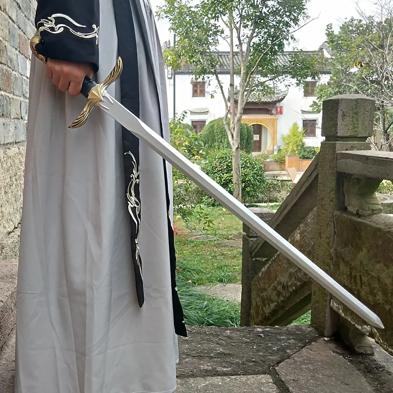 Полиуретановый нож Assassins включает оружие для Хэллоуина маскарада косплея