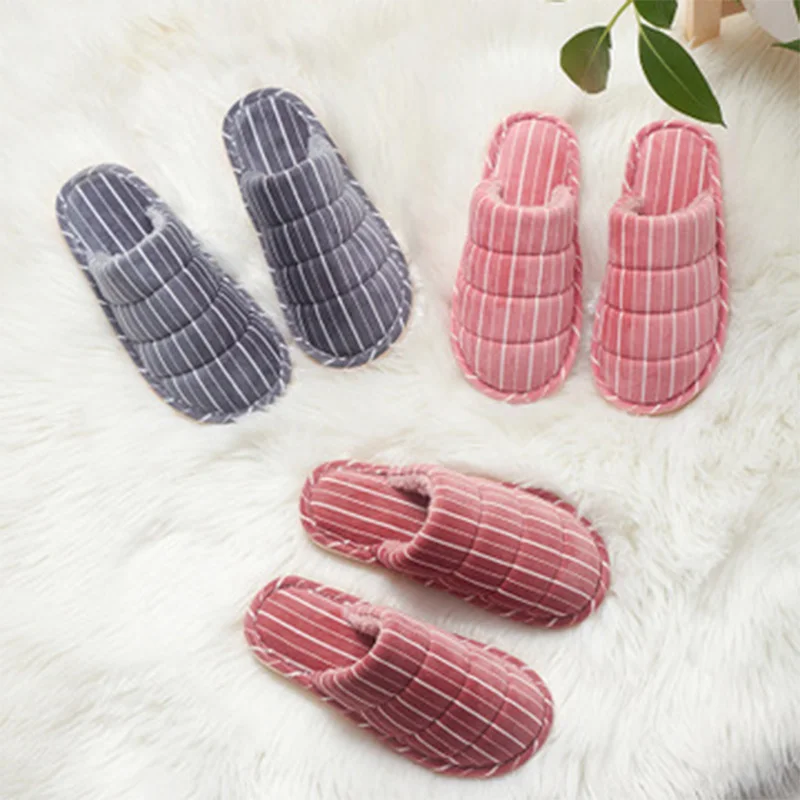 Женские зимние домашние тапочки нескользящие мягкие теплые Домашние для