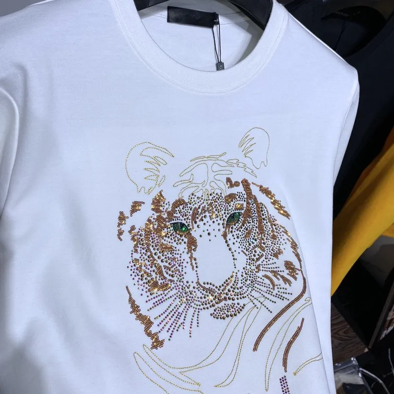 

Slim Fit Long-Sleeve T-Shirt Mens Spring Autumn New Round Neck Animal Tiger Pattern Diamond Embroidery Pullover Cotton Tops