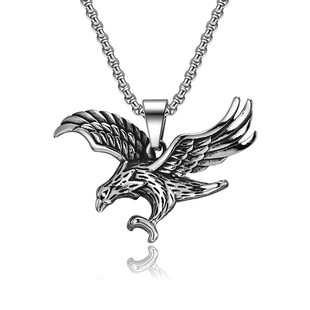

Retro Hip Hop Men's Stainless Steel Eagle Necklace Eagle Predator Pendant Wearing Accessories