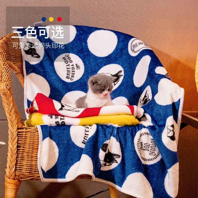 Флисовое одеяло в горошек с принтом собаки кораллового цвета фланелевое для