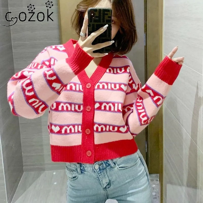 

2021 Autumn/winter Pink Knit Sweater Women's New Short Letter Loose V-neck Long-sleeved Wear Cute Top Knitted Cropped Sweater