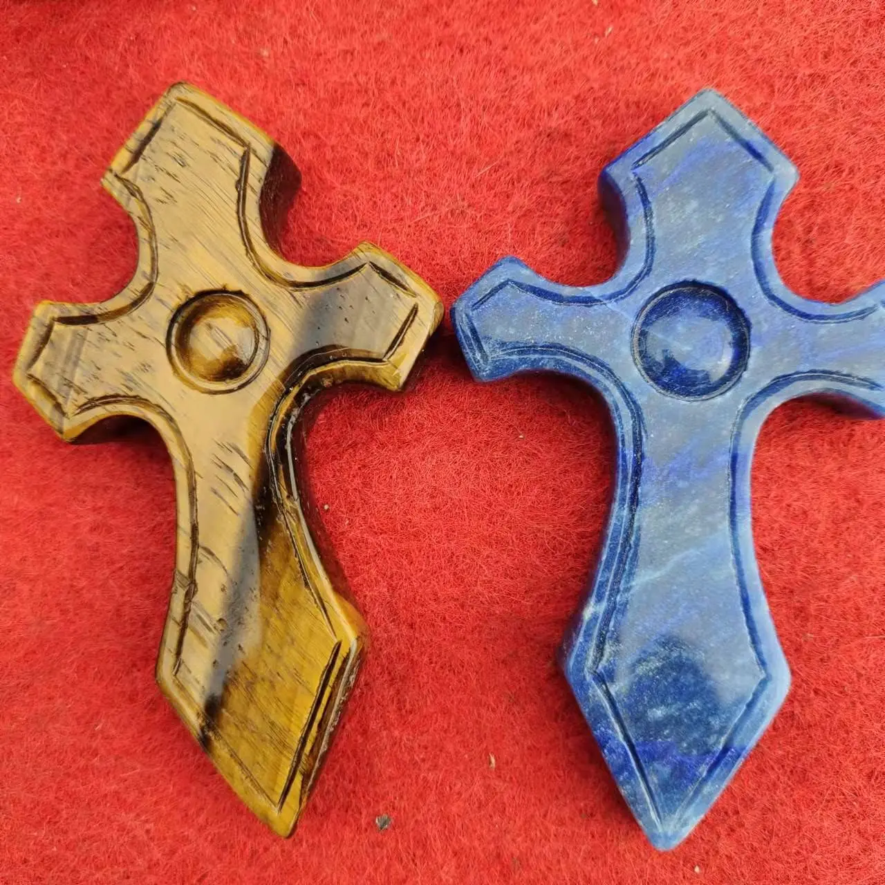 

Натуральный кристалл, тигровый камень и лазурит, Кристальный меч Лазаруса, символизирующий лечебные точки