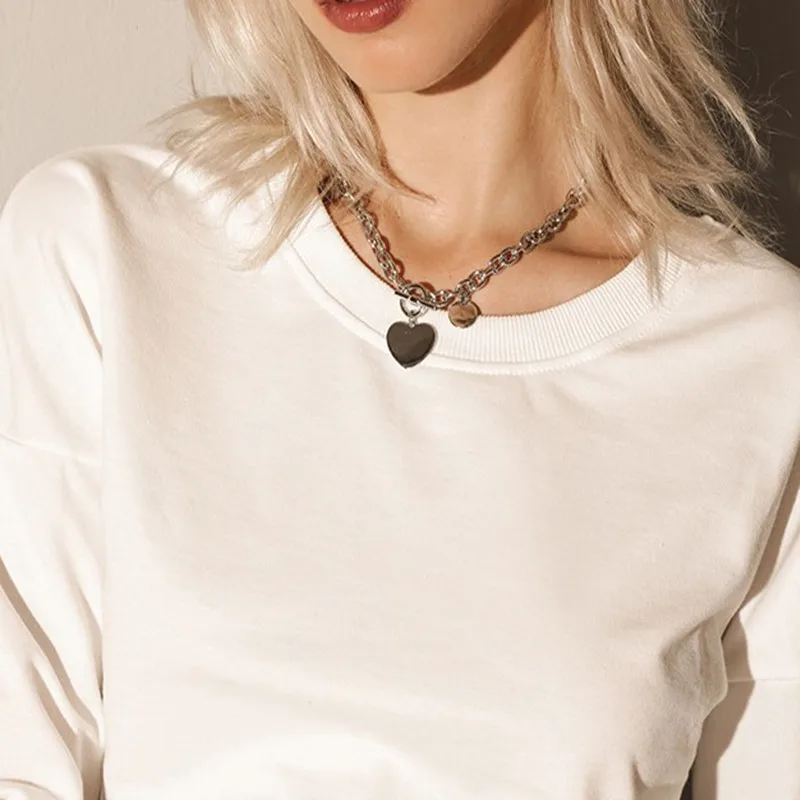 

Punk Chain Hip Hop Necklace For Women Trendy Sequin Heart Pendant Necklace Statement Gothic Short Choker Necklaces Bijoux
