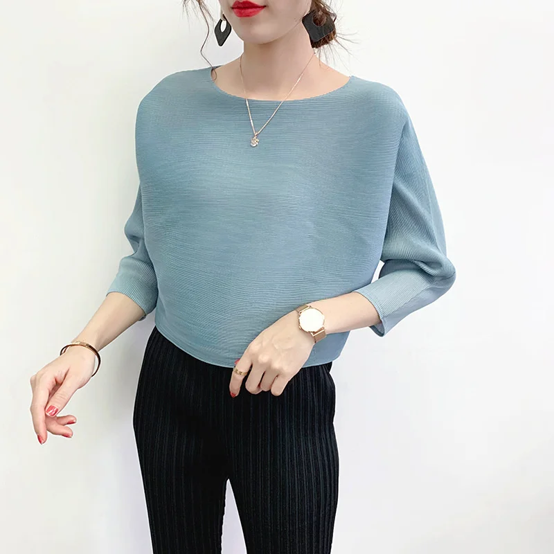 

Women T-shirt Loose Large Size Round Neck Solid Color Batwing Sleeve Pleated Shirts Fashion Tide Summer 2022 New U025