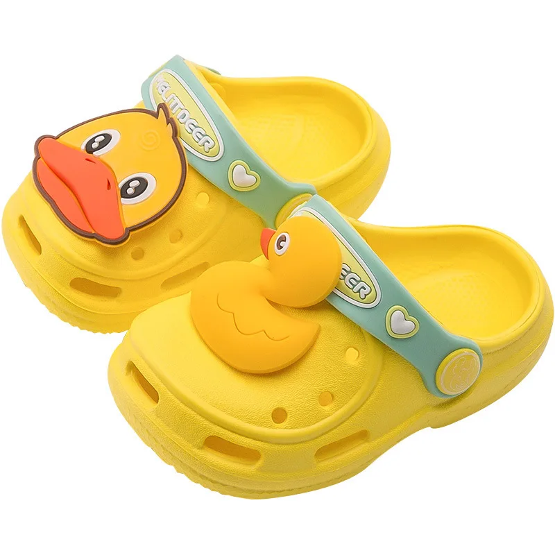 

Summer New Children's Cartoon Slippers Non-slip Beach Shoes Soft Sole Soft And Odorless Sandals Baby Hole Shoes