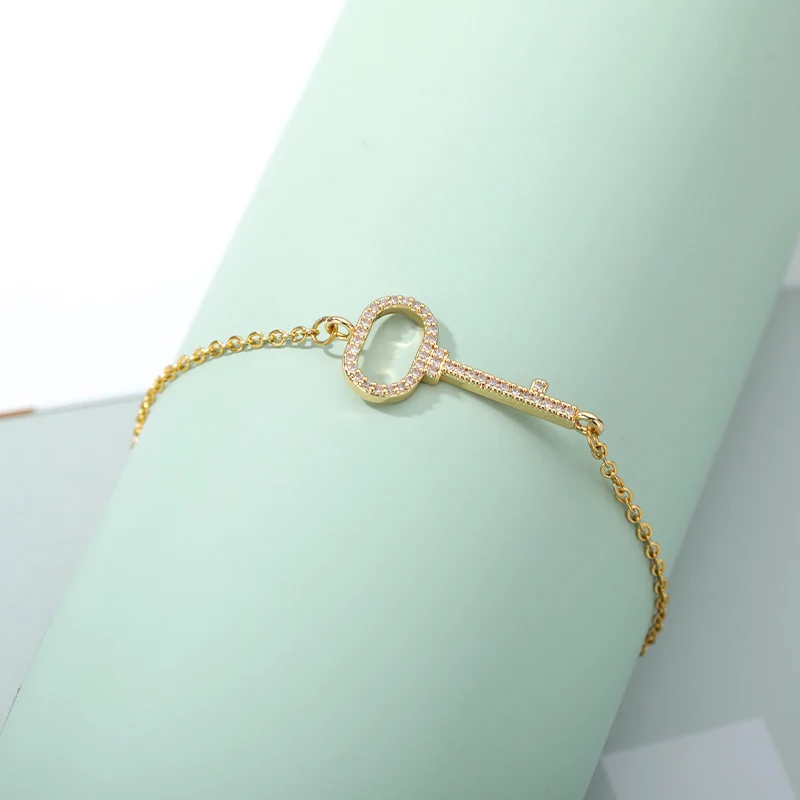 

RXSMll Fashion Cubic Zirconia Adjustable Key Bracelet For Women Charm Stainless Steel Bangle Ladies Party Wedding Jewelry Gift