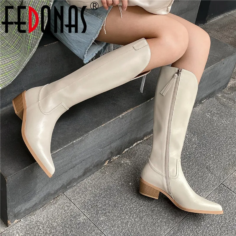 Женские сапоги до колена FEDONAS из натуральной кожи на высоком каблуке с широкими