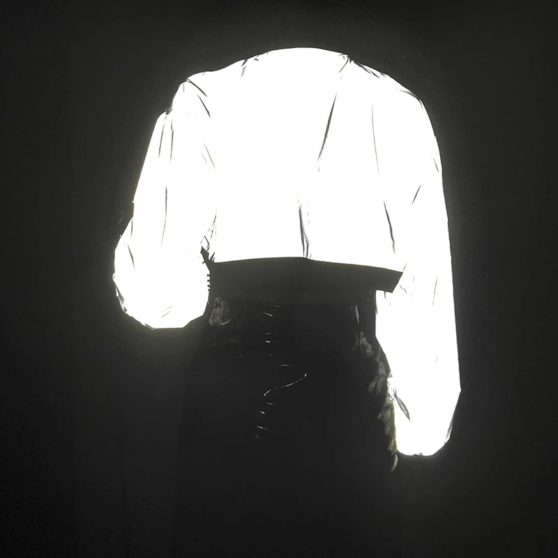 Женская готическая куртка большого размера светоотражающая на молнии с цепочкой