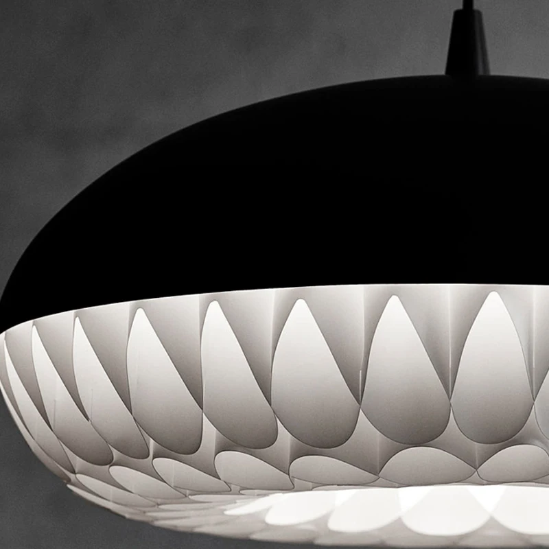 구매 북유럽 블랙/화이트/레드 LED 펜 던 트 조명 철 레스토랑 디자이너 호텔 라운드 매달려 램프 현대 침실 바 간단한 Luminaires 구매 북유럽 블랙/화이트/레드 LED 펜 던 트 조명 철 레스토랑 디자이너 호텔 라운드 매달려 램프 현대 침실 바 간단한 Luminaires