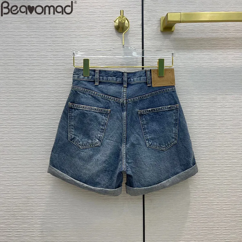Bearomad 2021 Fashion Woman Blue Slim Denim Shorts High Waist Pockets Button Moderate Washing Bottoms Women's Shorts