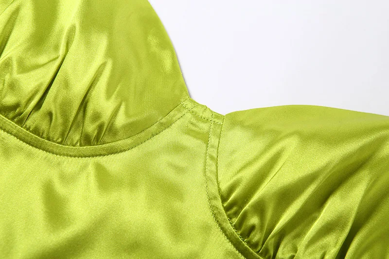 Женский укороченный топ с круглым вырезом облегающий розовый фиолетовый черный