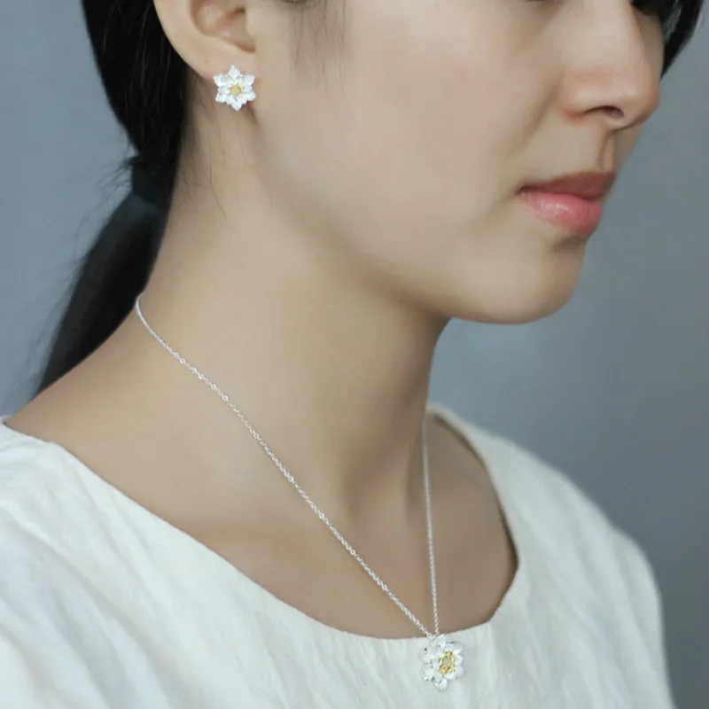 Серьги гвоздики Flyleaf из стерлингового серебра 925 пробы с золотым цветком лотоса