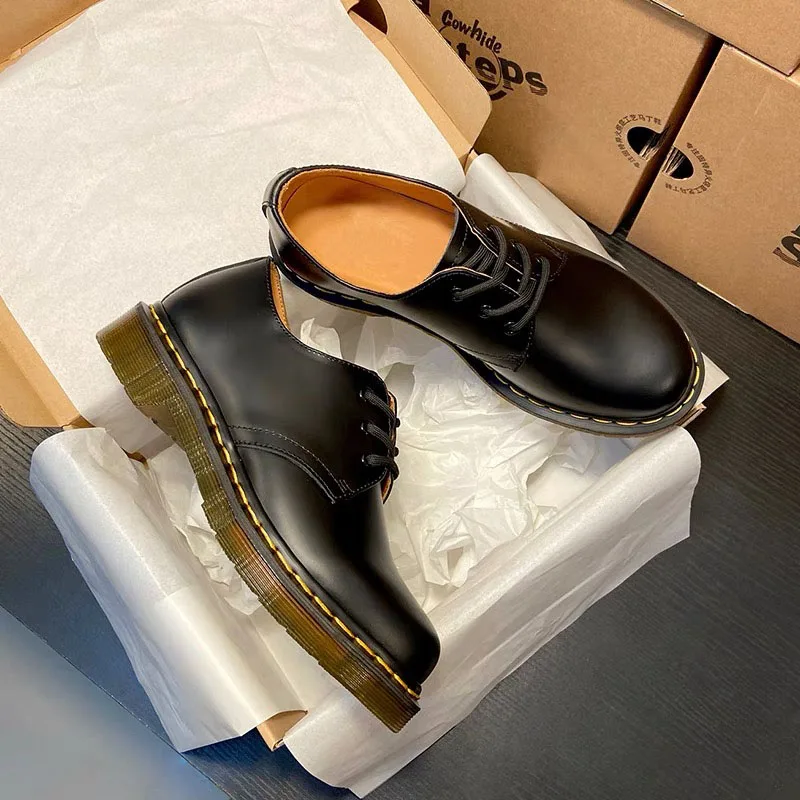 

Luxury Designer Low Top Martens Comfortable Casual Leather Ankle Boots Flat Work Shoes British Style Leather Shoes for Men