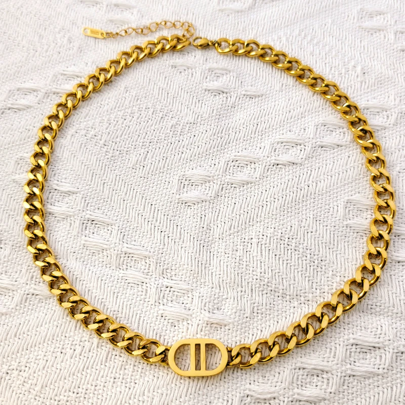

Women's necklace Cuban chain letters exaggerated DD Gold Silver Color Chunky Thick Lock Choker Chain Necklaces Party Jewelry