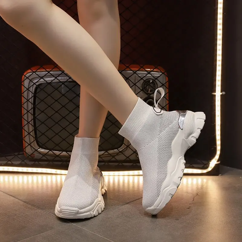 

High-top sneakers spring and Autumn 2020 new versatile casual Daddy shoes stretch flying knit running lady shoes fashion X561